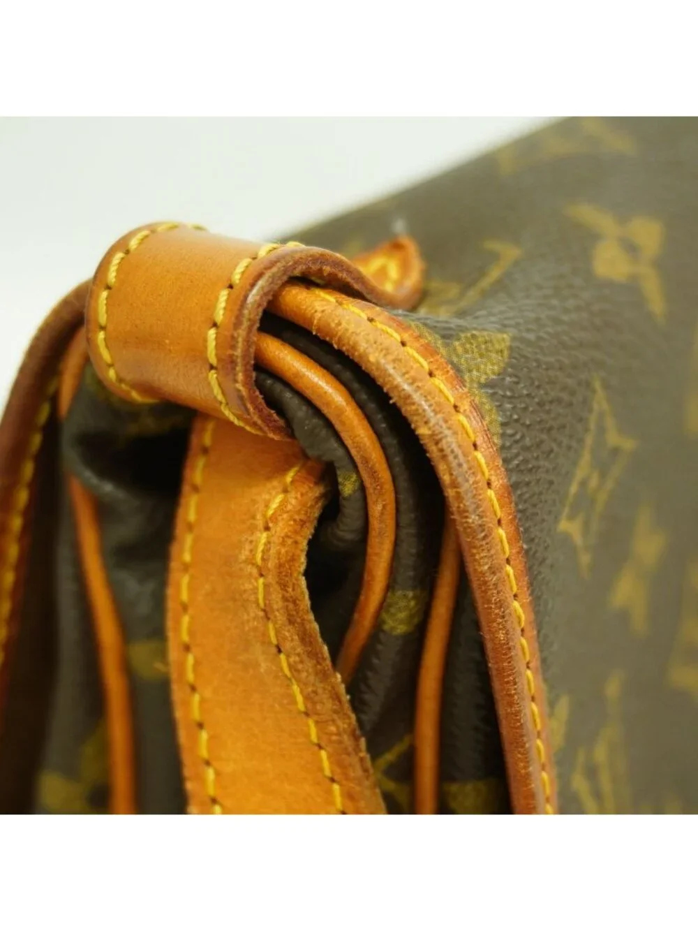 Louis Vuitton Shoulder Bag Monogram Saumur 30 Brown